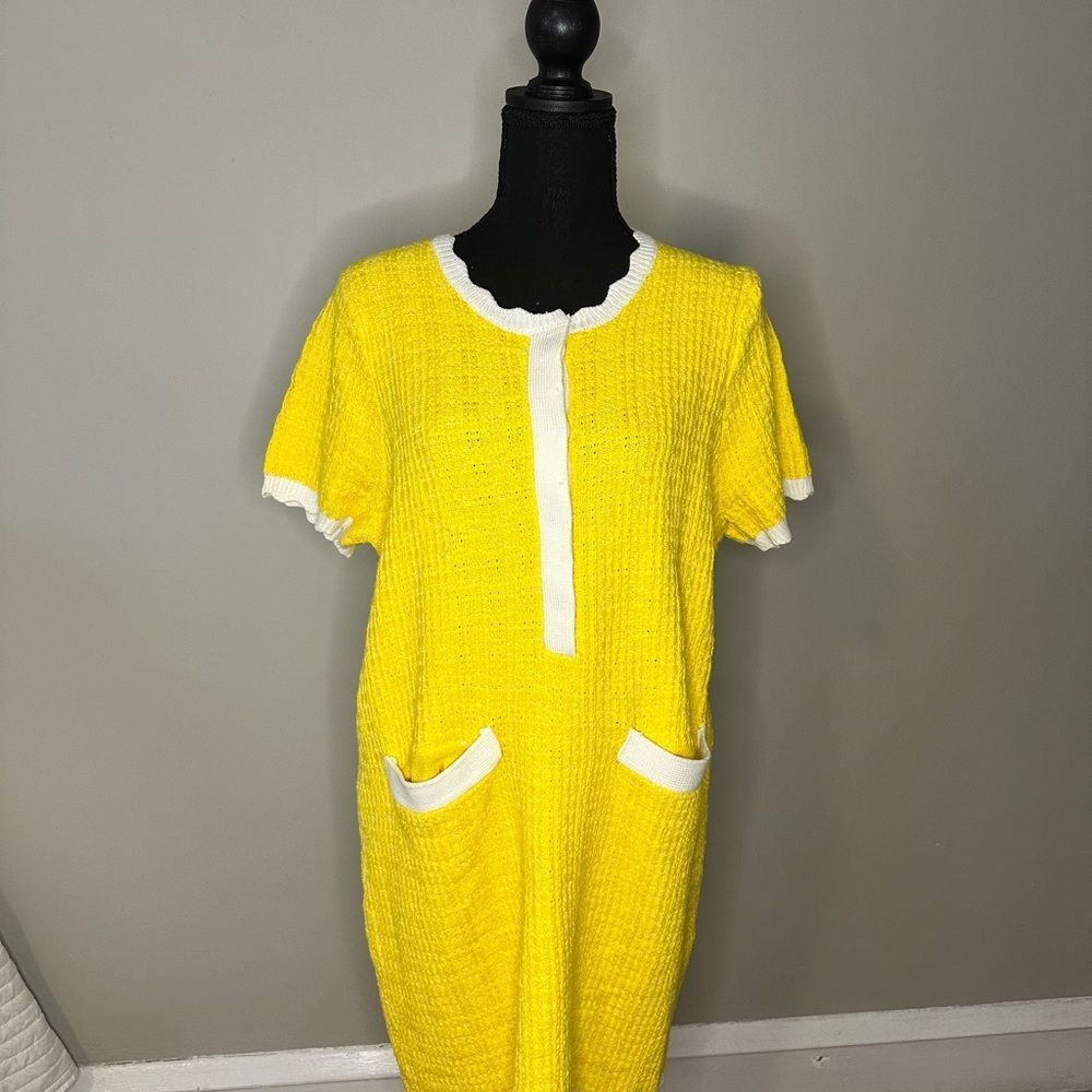 Chic Yellow Knit Dress with White Accents size L